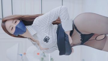 (4K 세로룩북) Ai 실사 룩북 장미 란제리 레전드몸매 모델 볼륨감이 드러나는 룩북 underwear Lookbook 레전드직캠 모델 장미